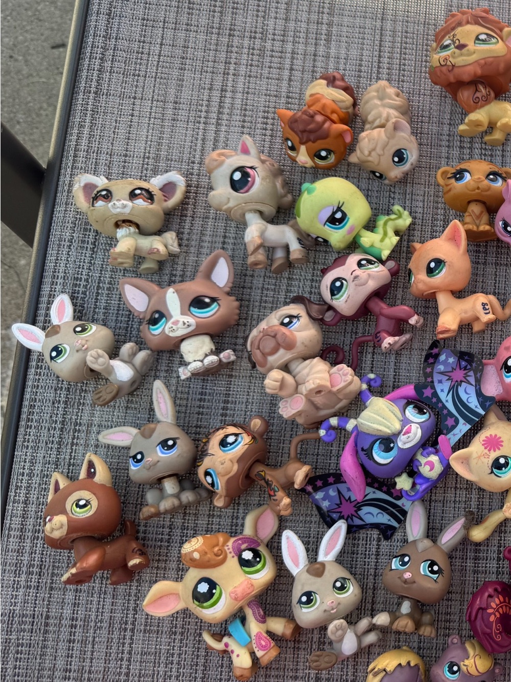Littlest Pet Shop Brown, Tan, Cream & Pink Assorted Small Pet Figures